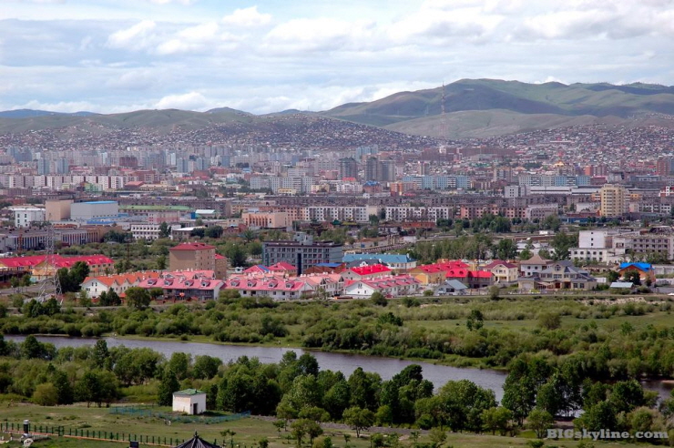 a_Skyline-Ulaan-Baatar-Mongolia-z.jpg